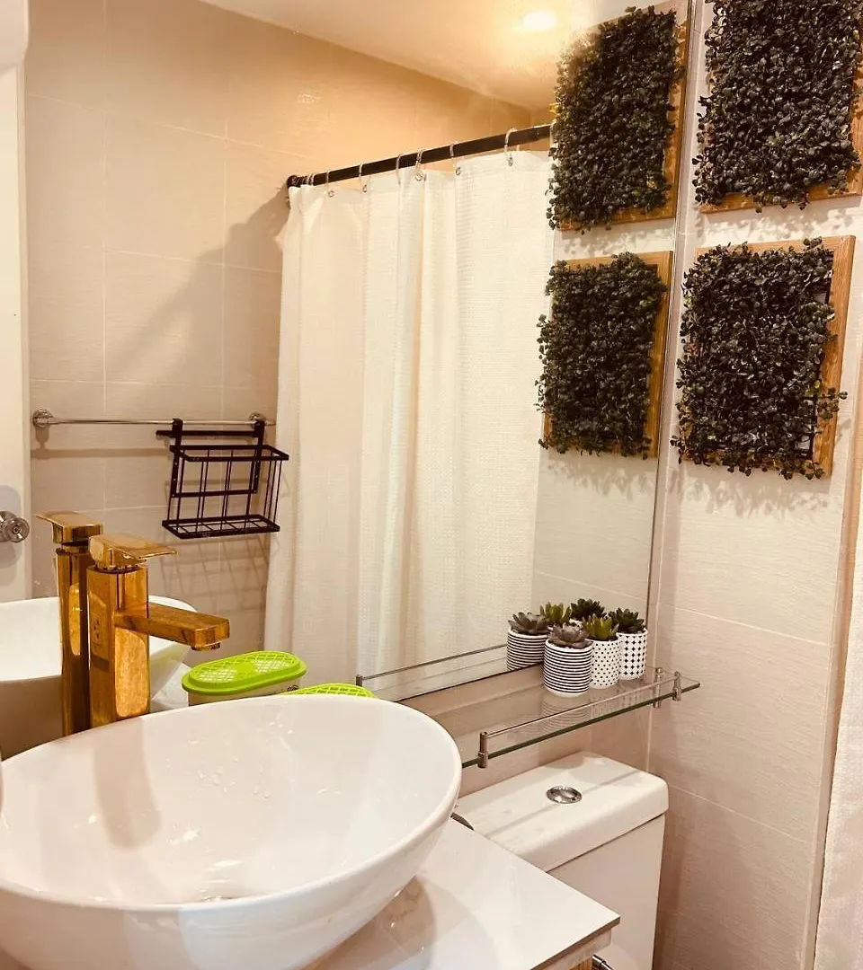 Scandi Suites Azure Urban Residence, City Sunset View Манила Курортный комплекс