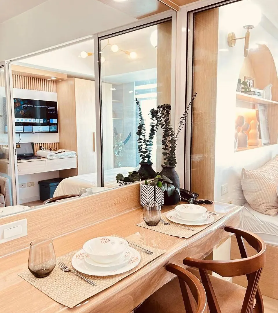 Scandi Suites Azure Urban Residence, City Sunset View Manila